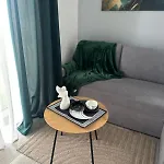 Apartment Urban Wrzesnia,przytulny Z Parkingiem