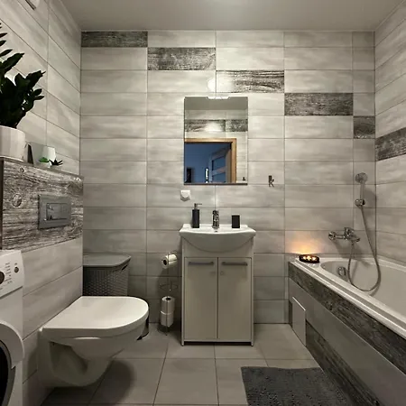 Apartment Urban Wrzesnia,przytulny Z Parkingiem