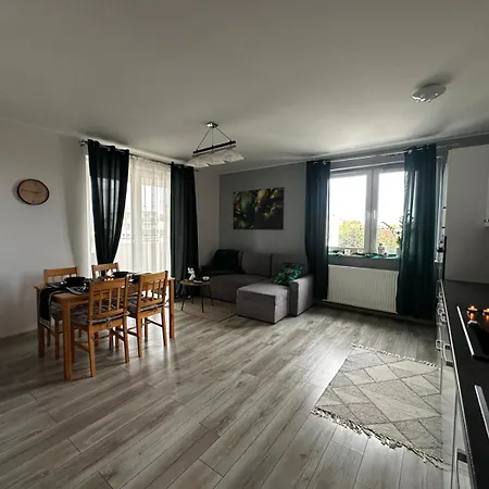 Apartment Urban Wrzesnia,przytulny Z Parkingiem *