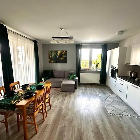 Apartment Urban Wrzesnia,przytulny Z Parkingiem