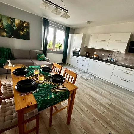 Apartment Urban Wrzesnia,przytulny Z Parkingiem *
