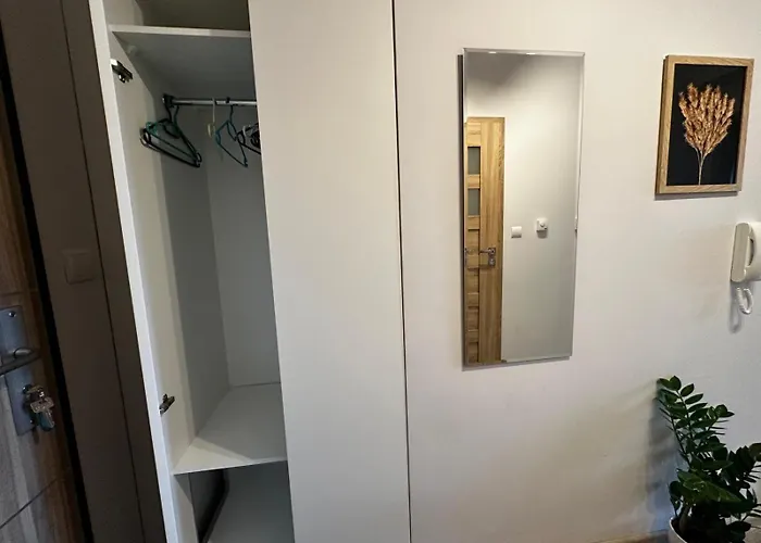 Urban Wrzesnia,przytulny Z Parkingiem *